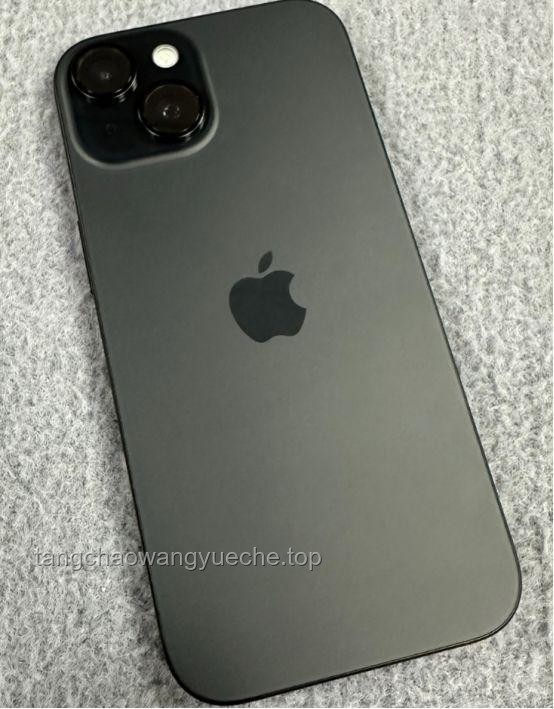 “苹卓”横行：低价iPhone 15背后的行业乱象